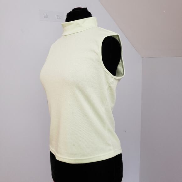 NWOT Pistachio Green Metallic Mock Neck Sleeveless Blouse Medium - Picture 3 of 10